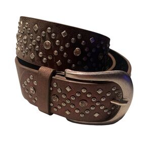 BKE women’s leather studded belt size M